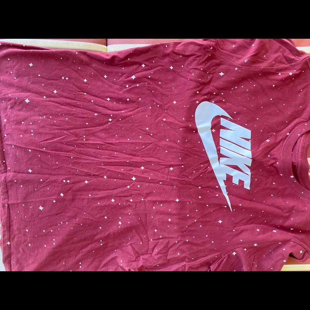 nike maroon galaxy themed tee